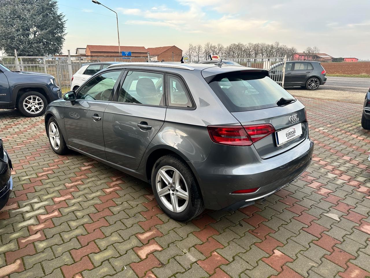 Audi A3 1.6 TDI clean diesel S tronic Business