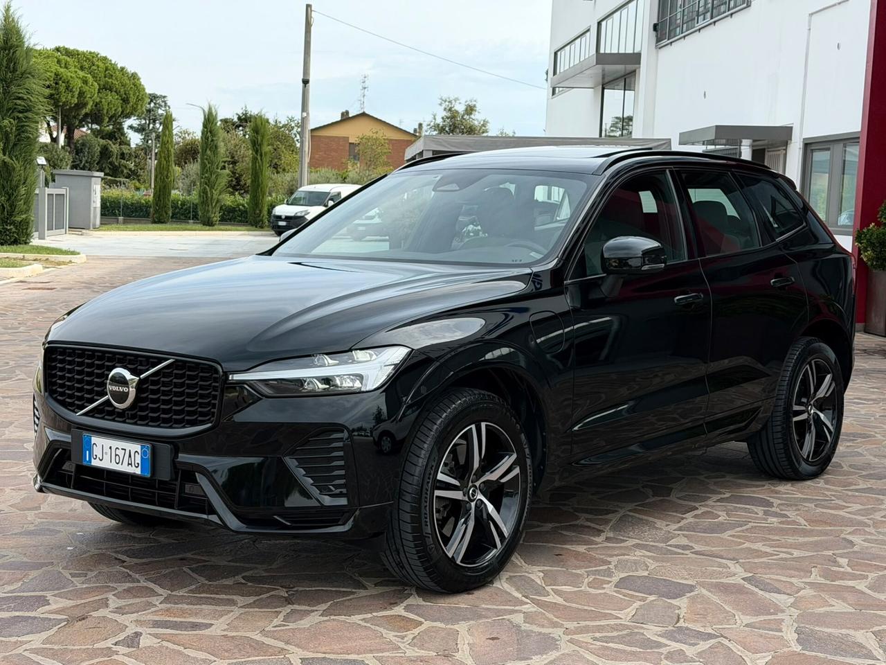 Volvo XC 60 2.0 T6 Recharge phev AWD R-design