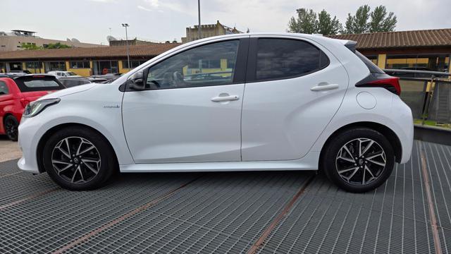 TOYOTA Yaris 1.5 HYBRID LOUNGE TETTO PANO GARANZIA TOYOTA UNIP