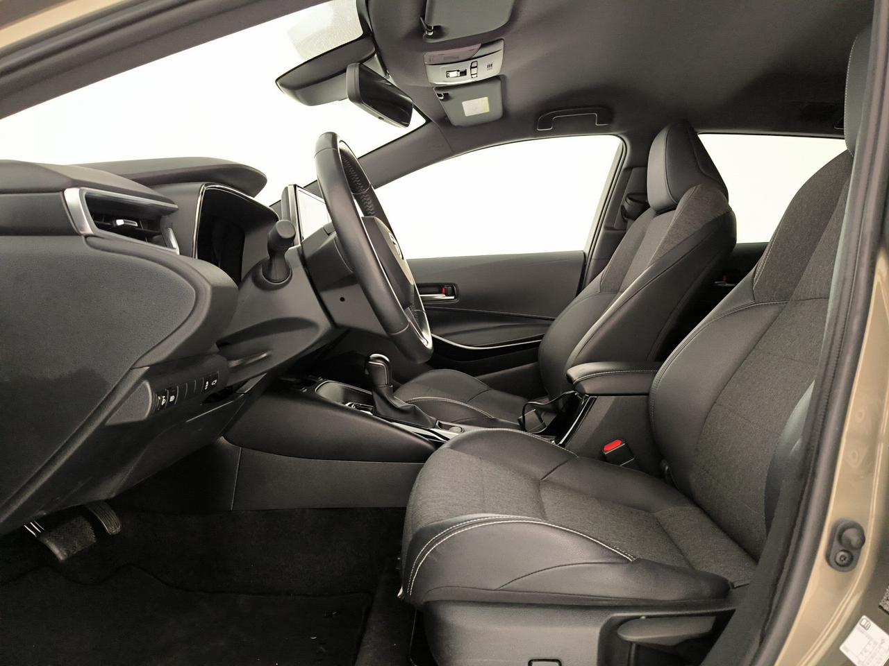 Toyota Corolla touring sports 1.8h style cvt