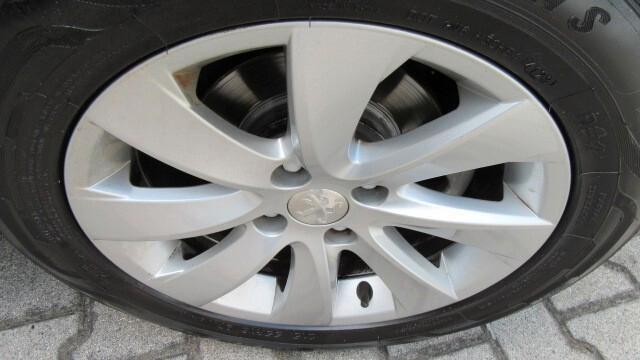 Peugeot Partner Tepee BlueHDi 120 S&S Outdoor