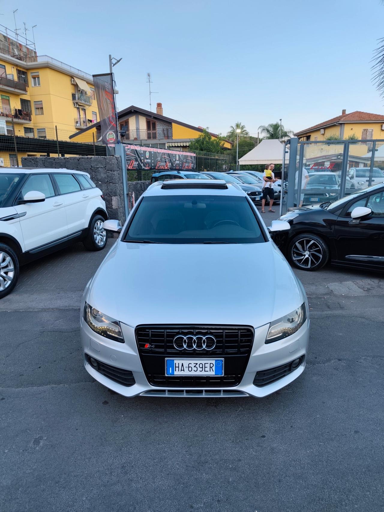 Audi A4 Avant 2.0 TDI 170CV S line tetto apribile full optional