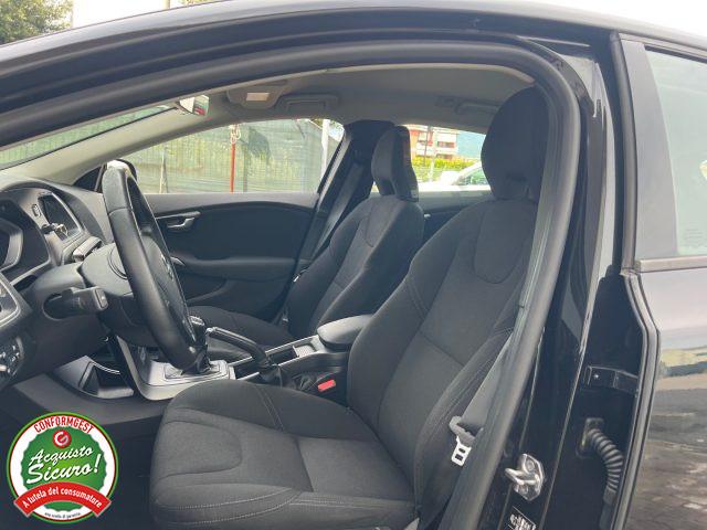 VOLVO V40 D2 'eco' Momentum - PER NEOPATENTATO --