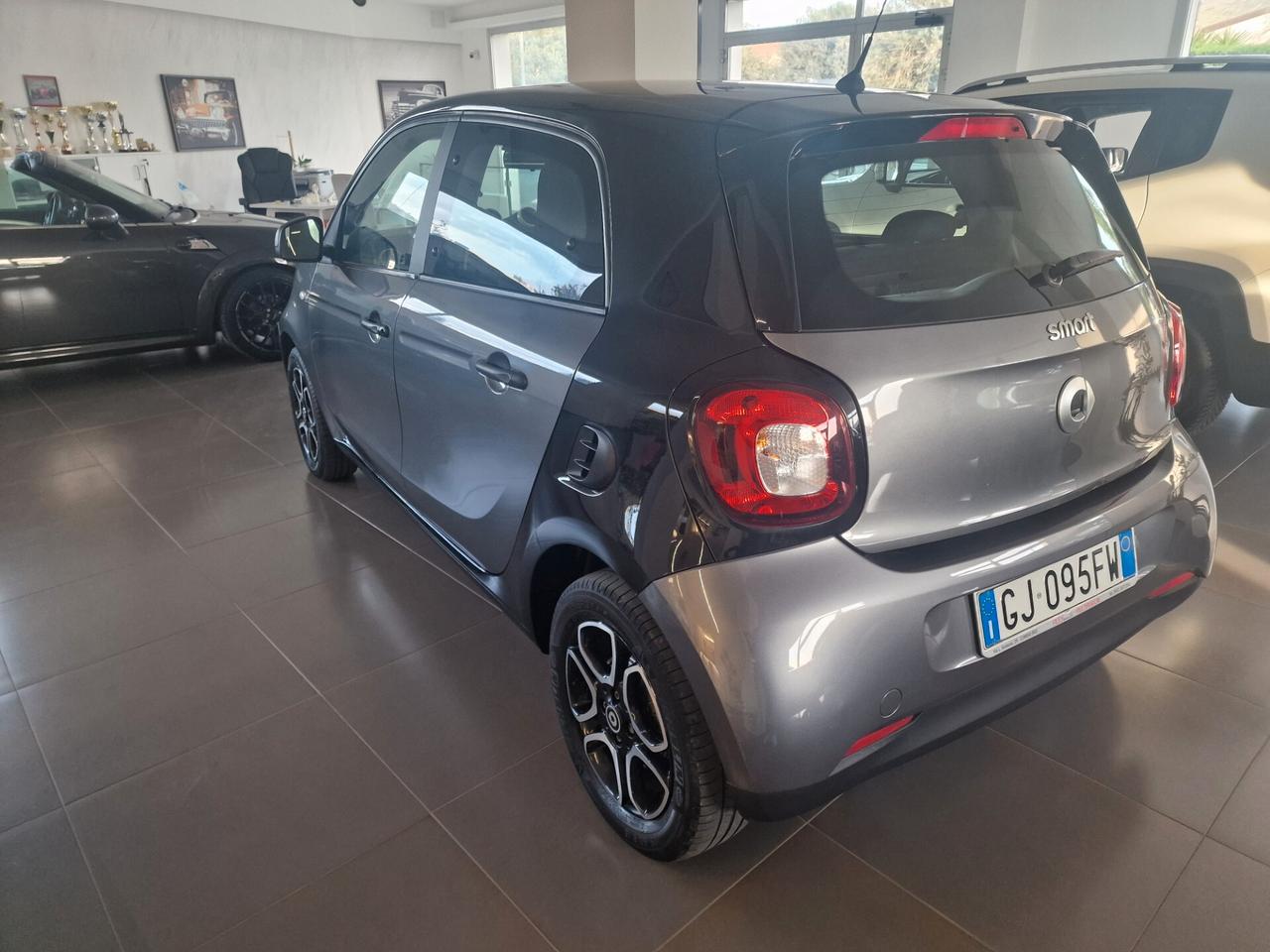 Smart ForFour 70 1.0 Prime