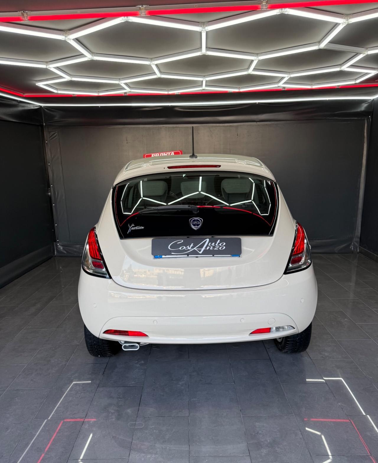 Lancia Ypsilon 1.3 Multijet 95 CV Platinum 2016