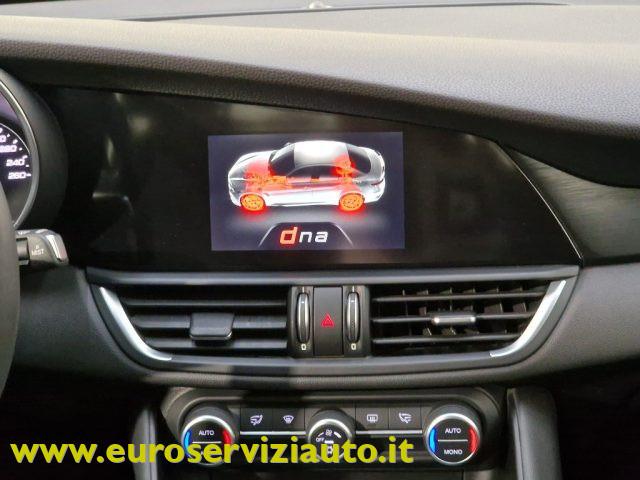 ALFA ROMEO Giulia 2.2 Turbodiesel 150 CV AT8 Business
