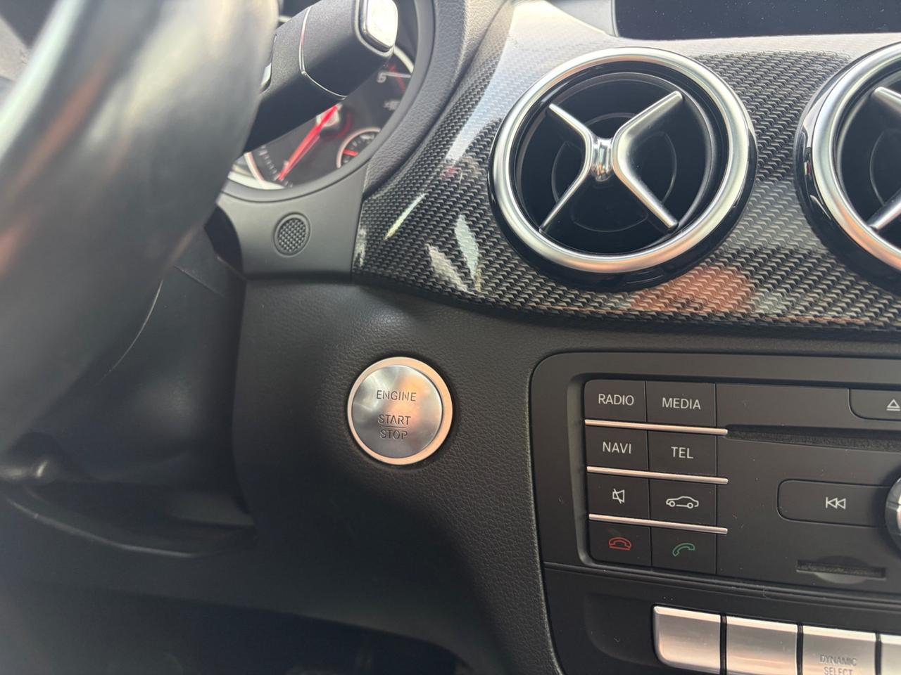 MERCEDES-BENZ B180 CDI PREMIUM AMG