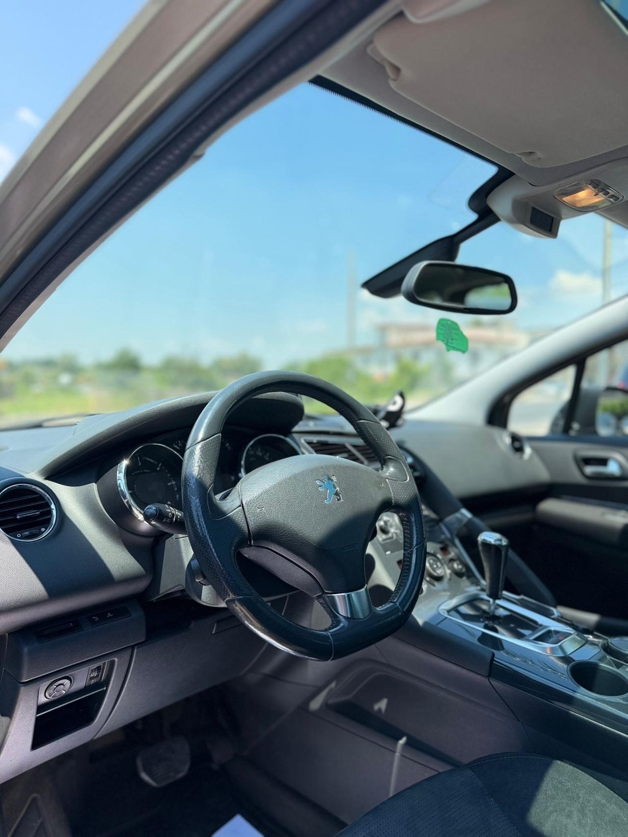 Peugeot 3008 1.6 e-HDi 112CV cambio robotizzato S.&S. Premium
