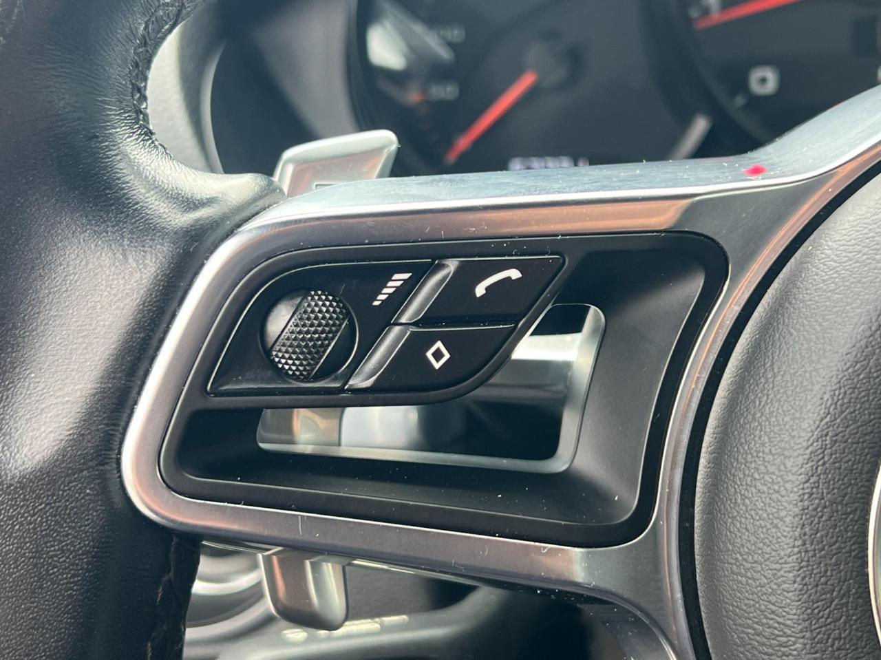 Porsche 718 Cayman 2.0 300cv pdk