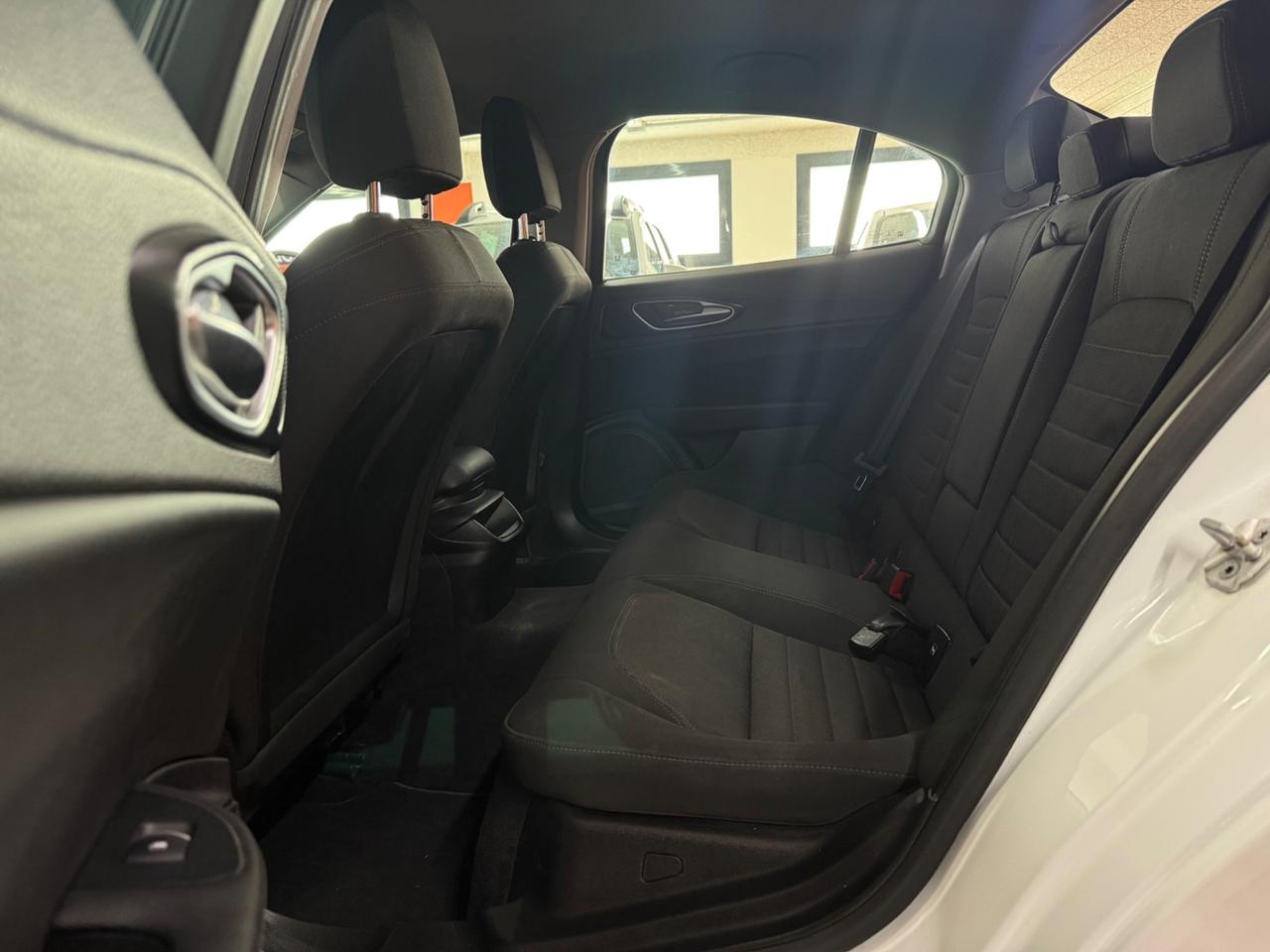 Alfa Romeo Giulia 2.2 Turbodiesel 150 CV