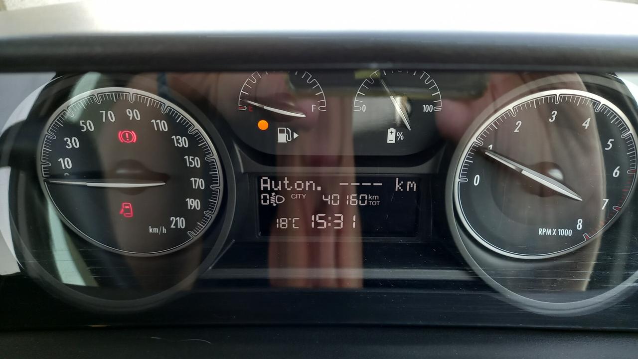 Lancia Ypsilon 1.0 FireFly 5 porte S&S Hybrid Silver