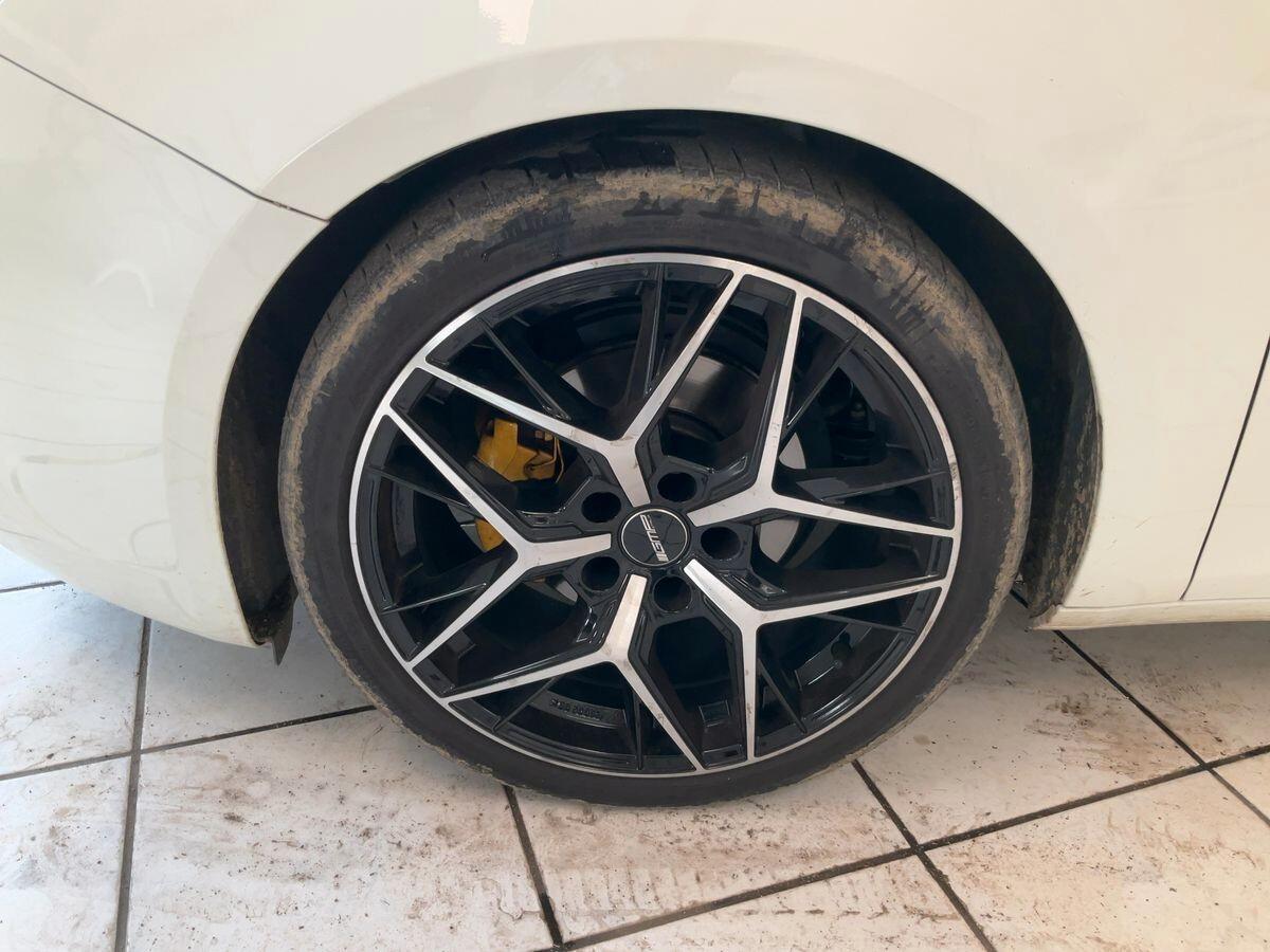 Alfa Romeo Giulietta 1.6 JTDm-2 120 CV Distinctive