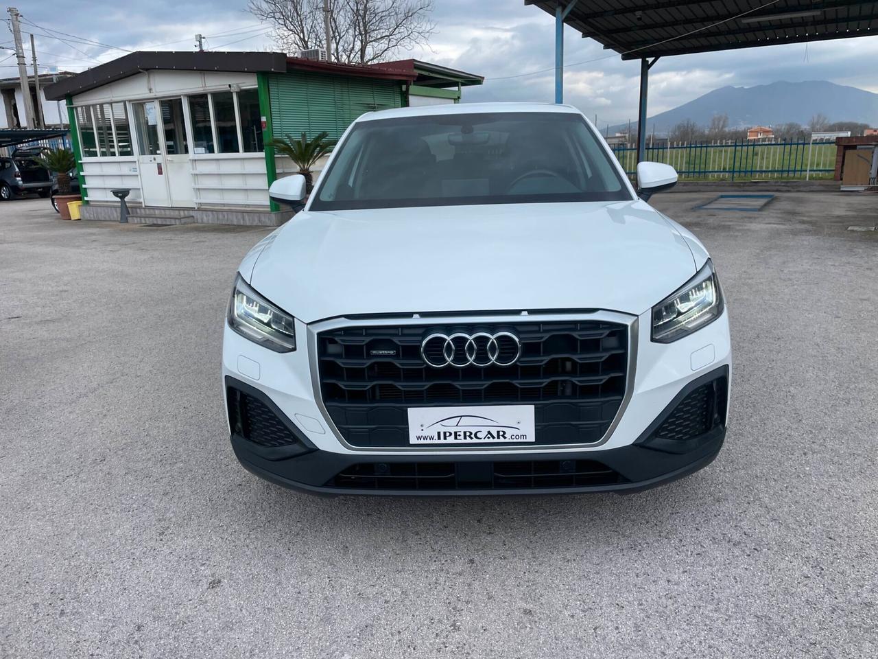 Audi Q2 35 TDI quattro S tronic Business