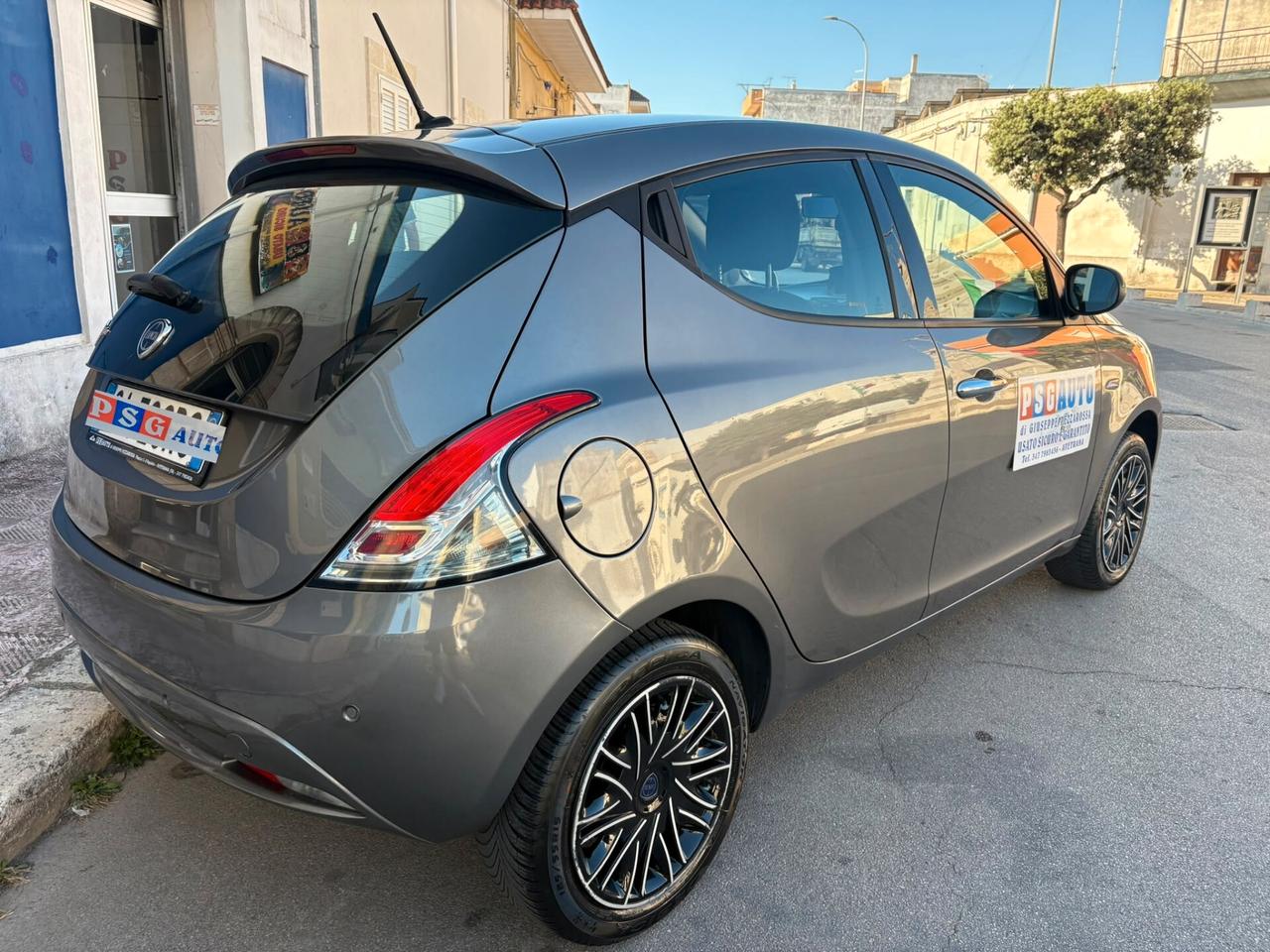 LANCIA YPSILON 1.2 BENZINA ANNO 2020 51KW PERFETTA