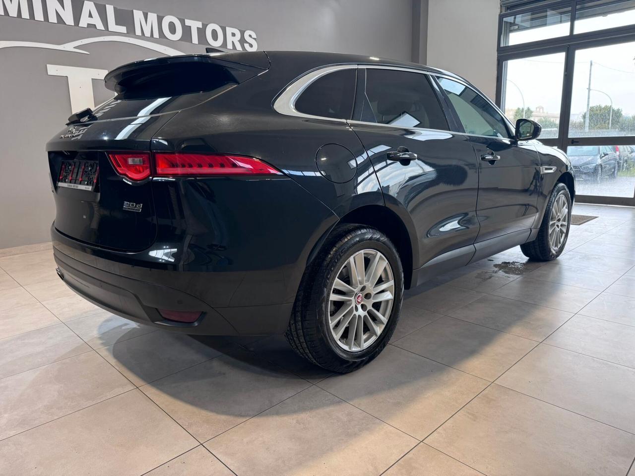 Jaguar F-Pace 2.0 D 180 CV AWD aut. Pure