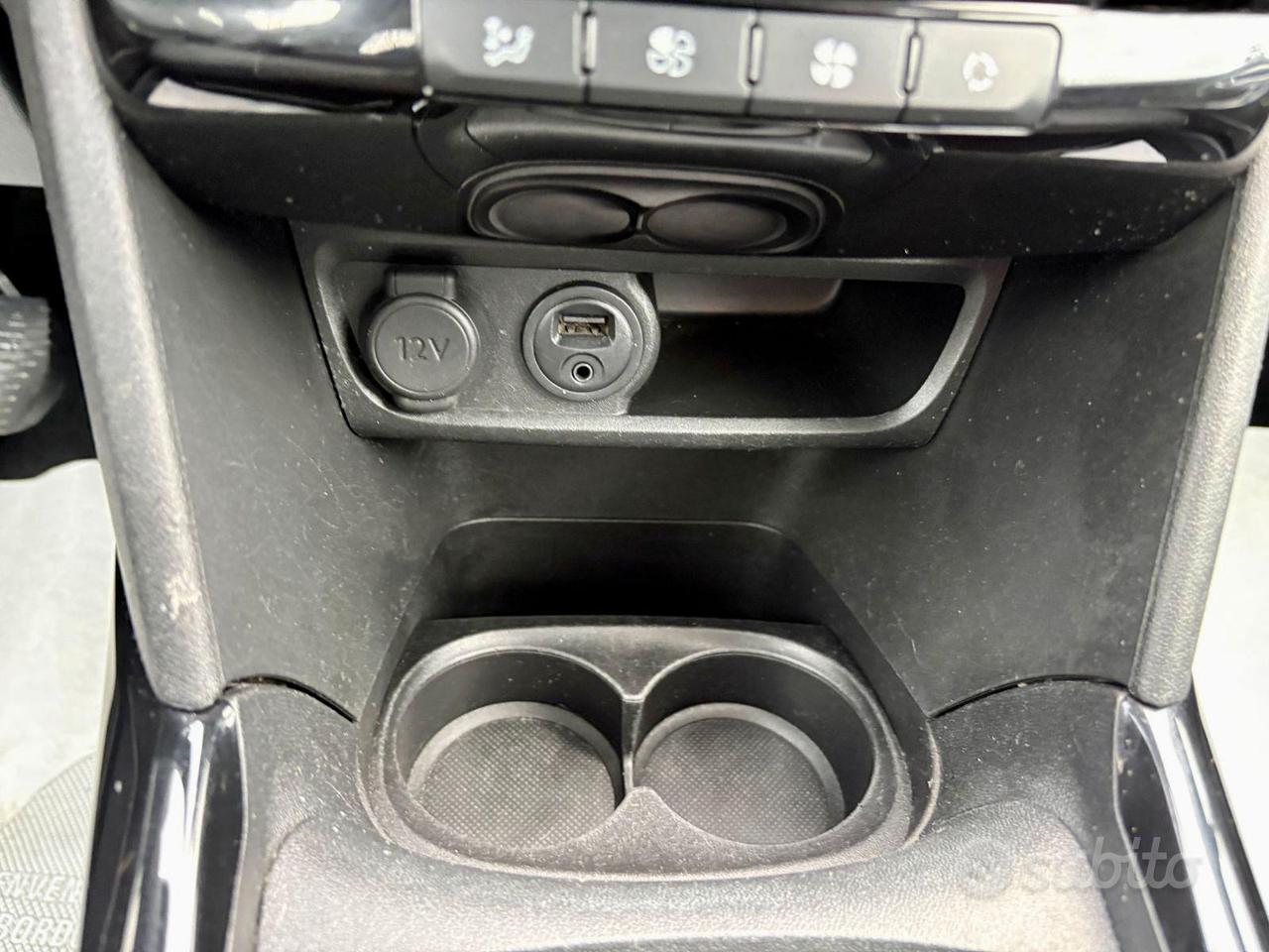 PEUGEOT 2008 1.6 BlueHDi (100CV) Black Matt