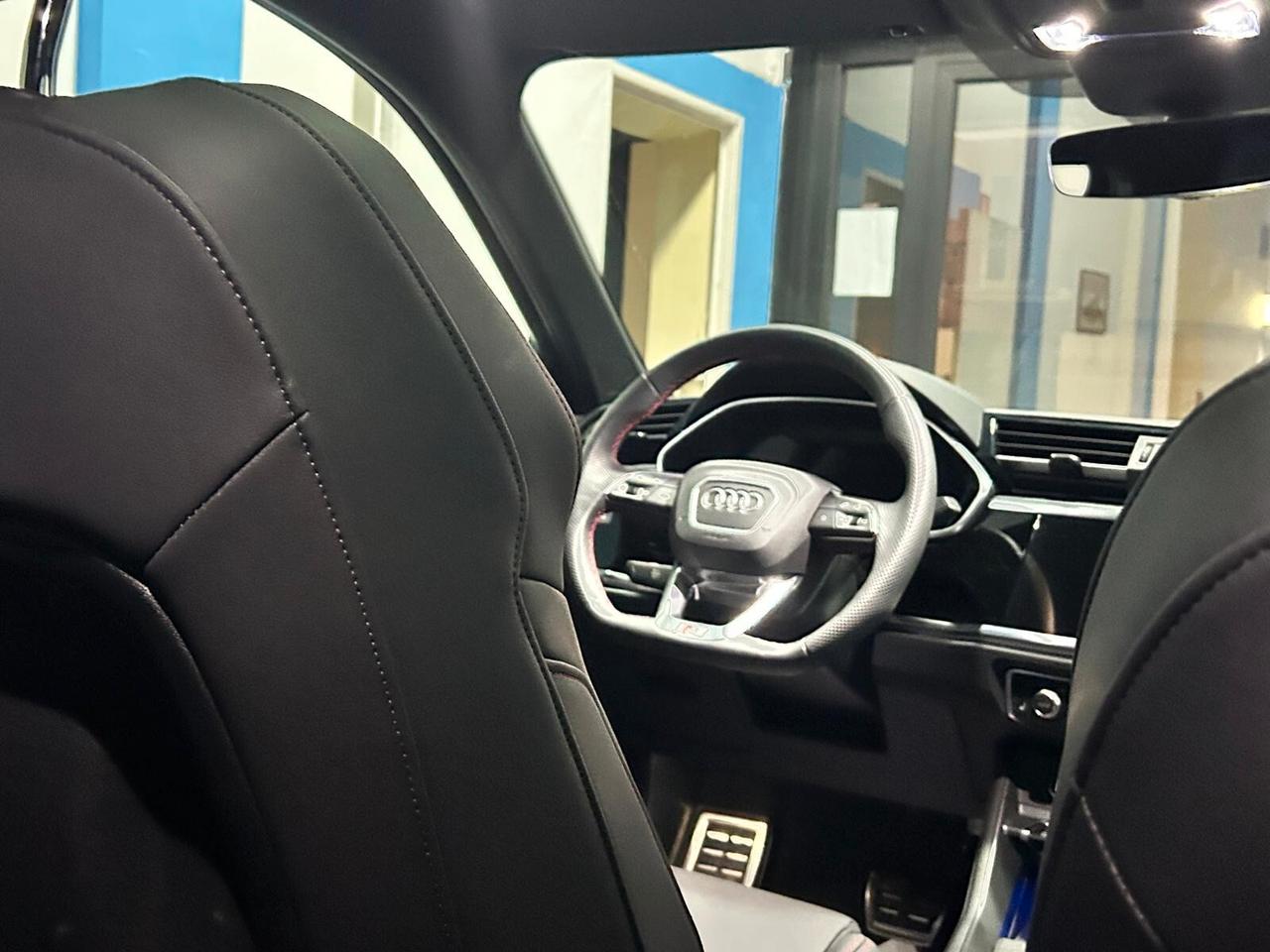 Audi Q3 35 TDI S line edition