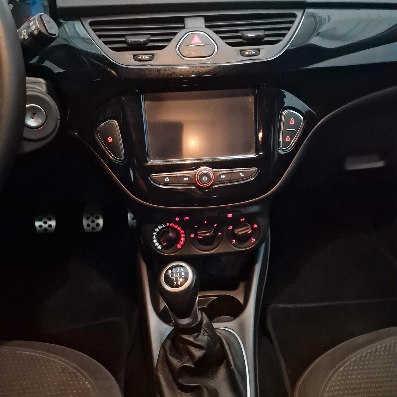Opel Corsa 1.2 5 porte Black Edition