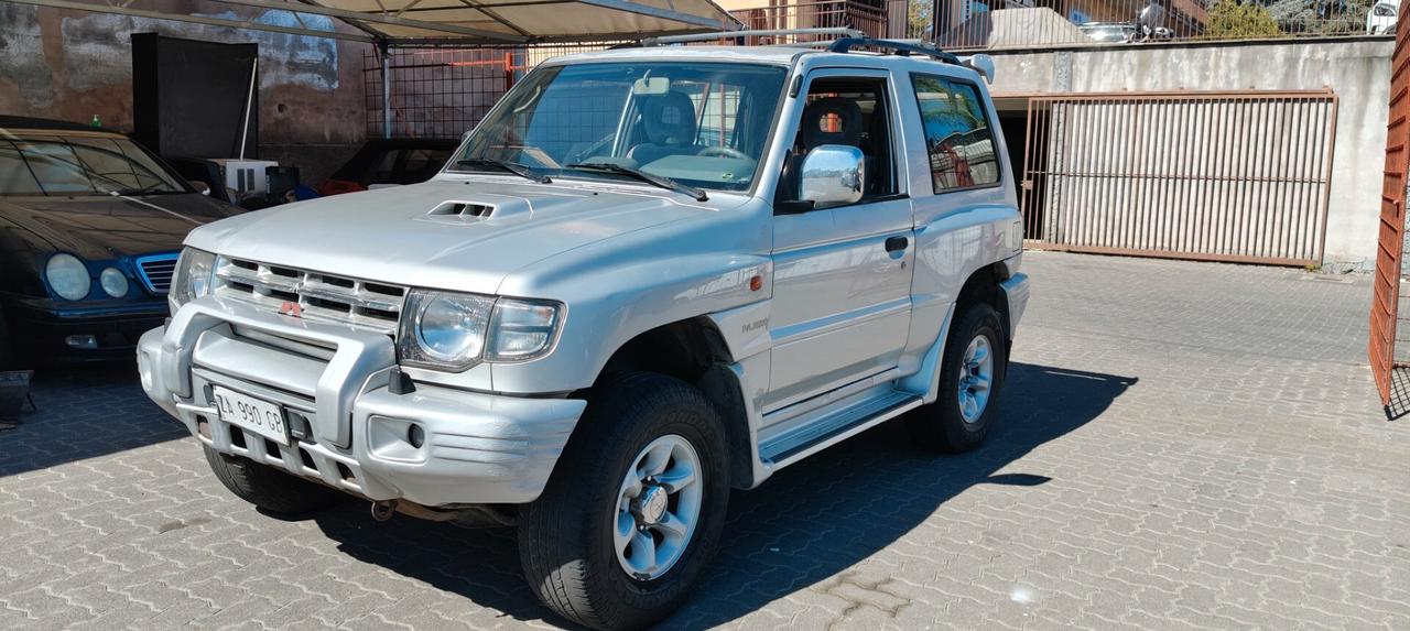 Mitsubishi Pajero 2.8 TDI Metal-top S.S. GLX Air