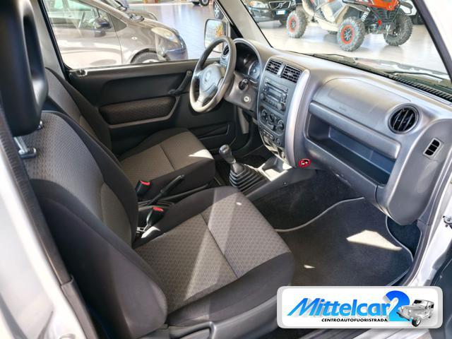 SUZUKI Jimny 1.3i 16V cat 4WD JLX