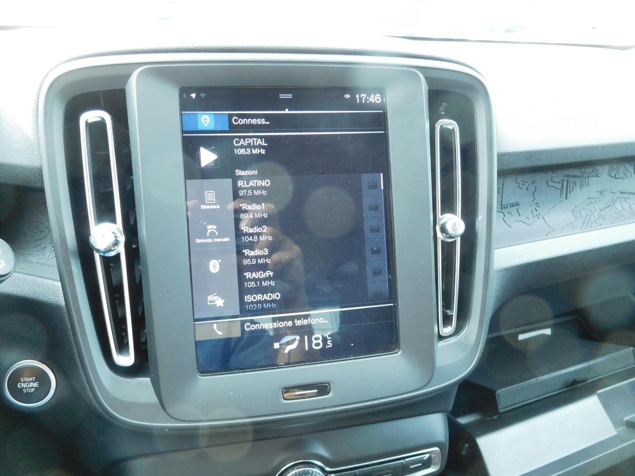 Volvo XC40 D3 AWD Momentum Core 150cv