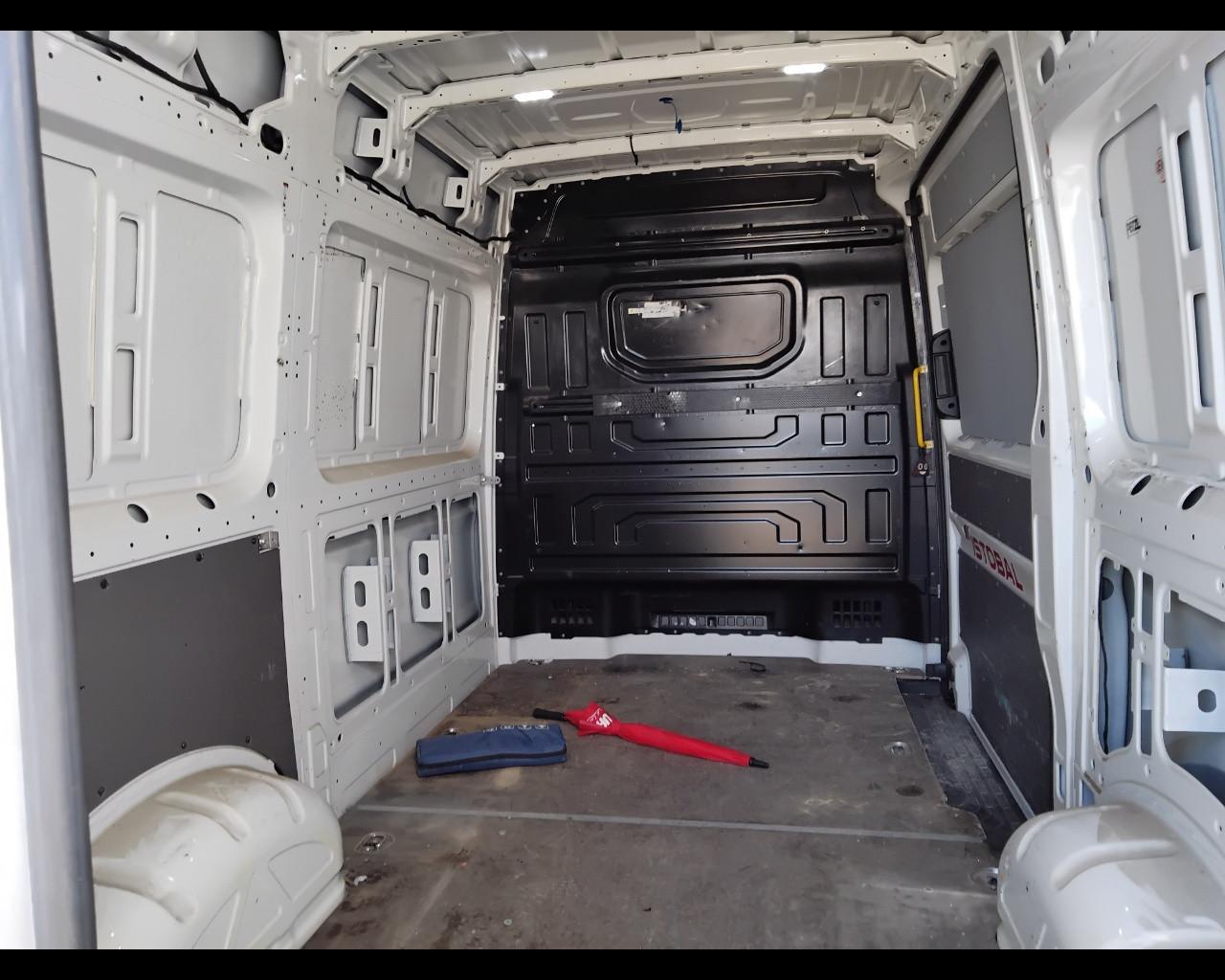 VOLKSWAGEN Crafter II 30 E6 2017 - crafter 30 2.0 tdi 140cv L3H3 Business