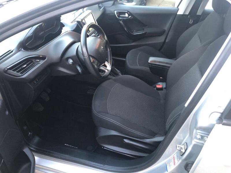 Peugeot 208BlueHDi 75cv anno 2017