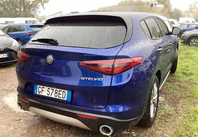 Alfa Romeo Stelvio 2.2 Turbodiesel 160 CV AT8 RWD Business 2021