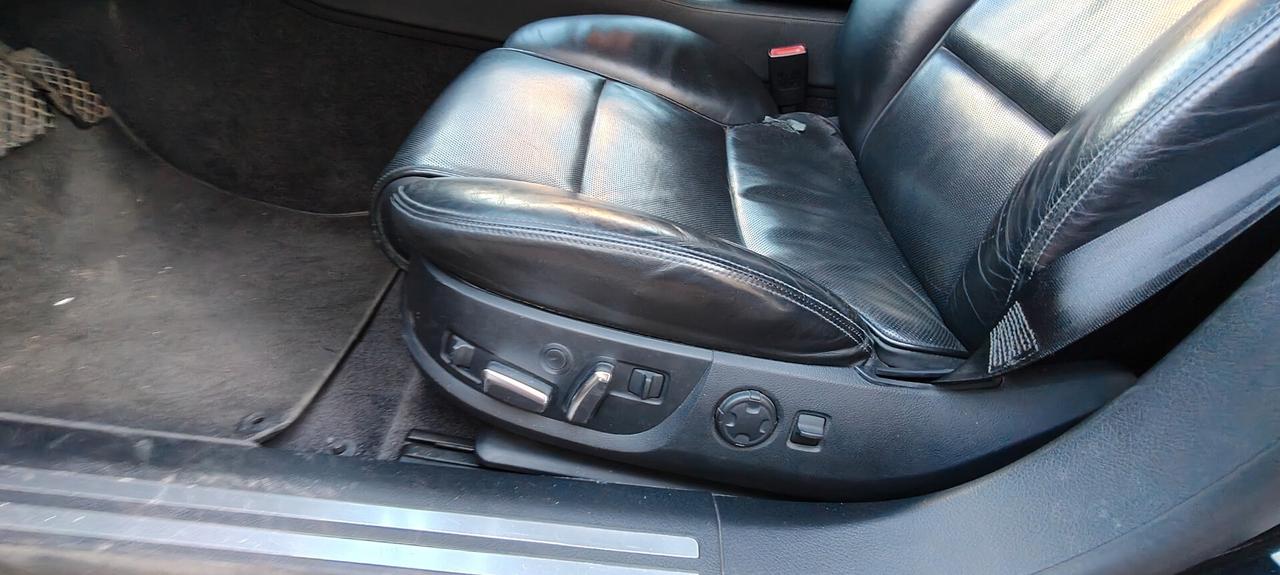 Audi A8 S8 5.2 V10 quattro tiptronic