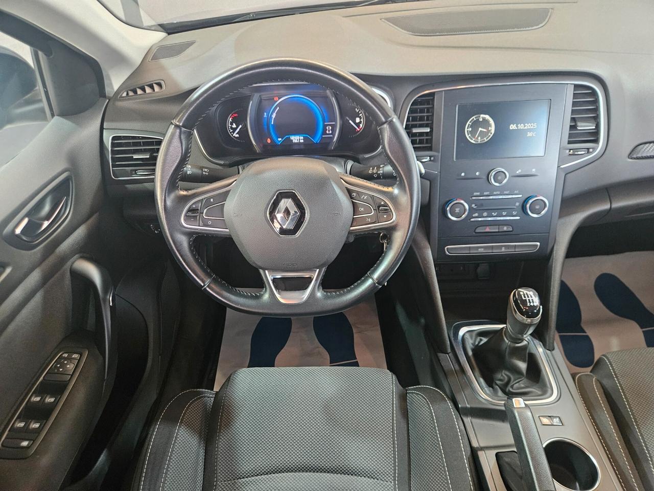 Renault Megane Sporter 1.5 blue dci Intens