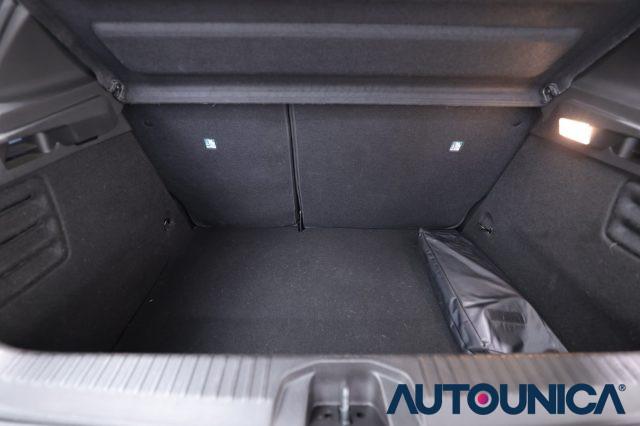 RENAULT Clio FULL HYBRID E-TECH 145 CV 5 PORTE TECHNO FULL LED