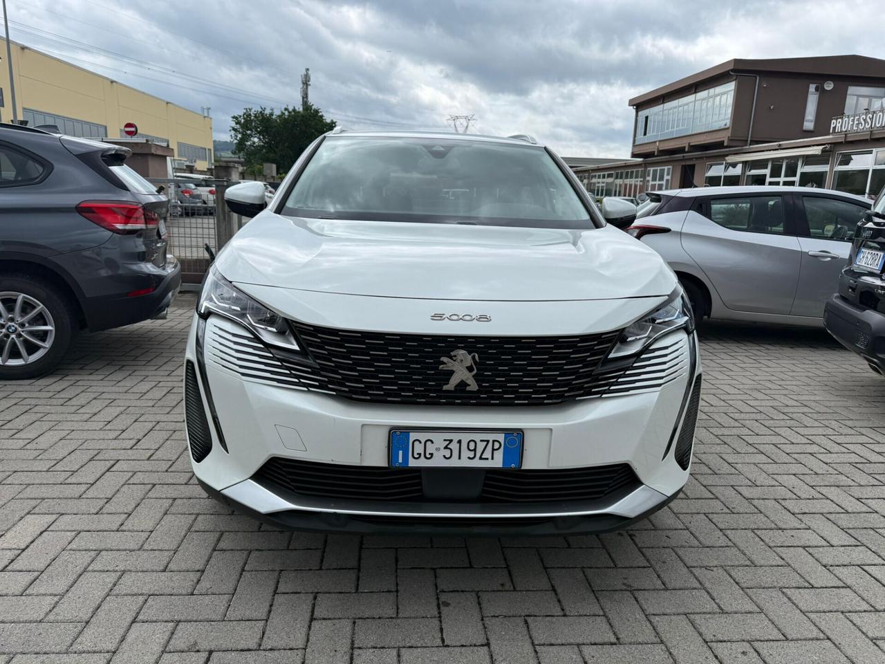Peugeot 5008 1.5 HDI *7 POSTI* *CAMBIO AUTMATICO* PREZZO REALE
