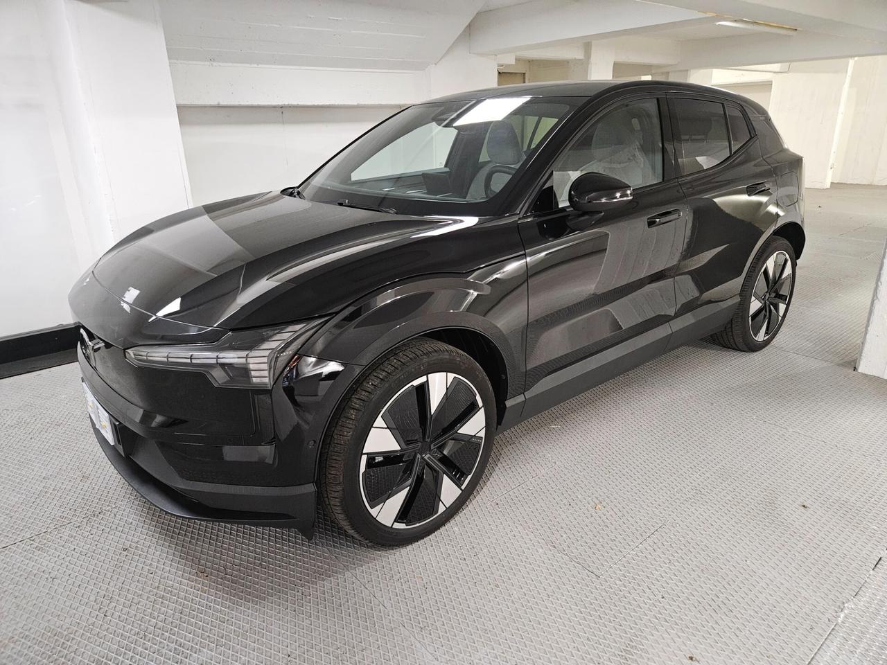 Volvo EX30 Single Motor Extended Range Ultra