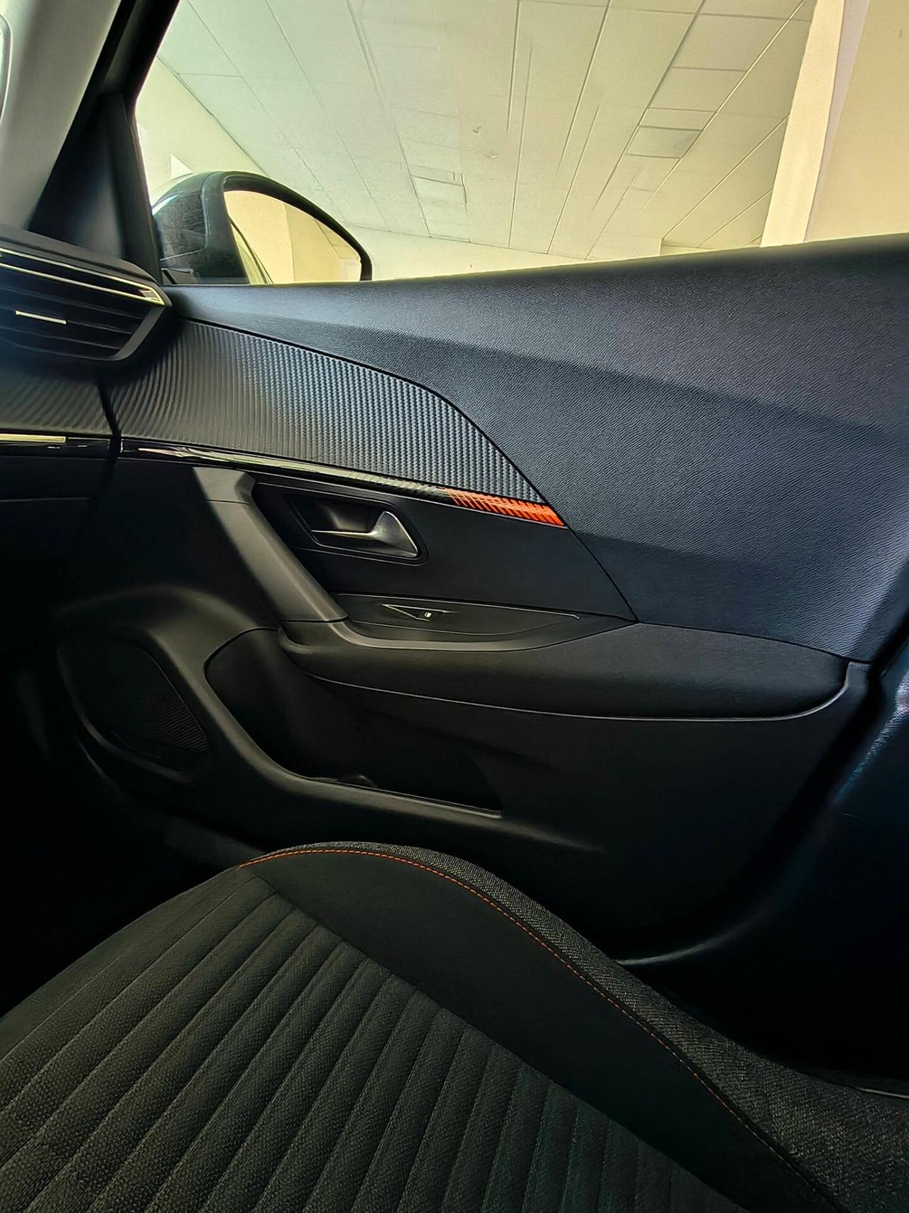 Peugeot 2008 PureTech 130 S&S Allure