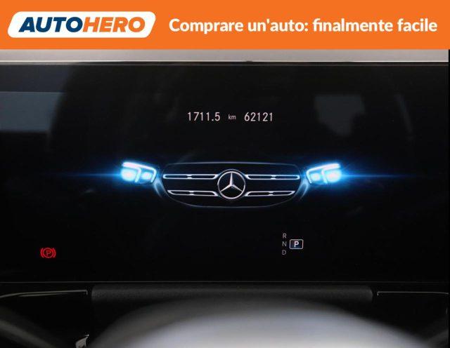 MERCEDES-BENZ GLA 180 d Automatic Premium