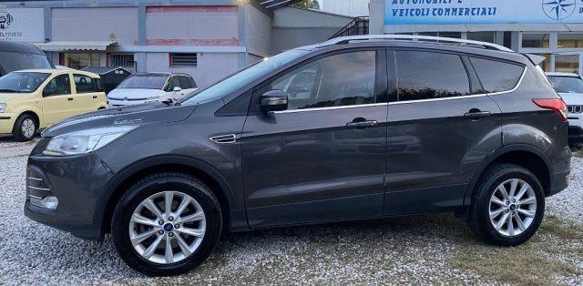 FORD Kuga 2.0 TDCI 150 CV S&S 4WD Powershift Titanium