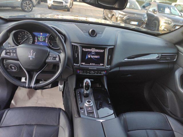 MASERATI Levante V6 Diesel 275 CV AWD Nerissimo Edition