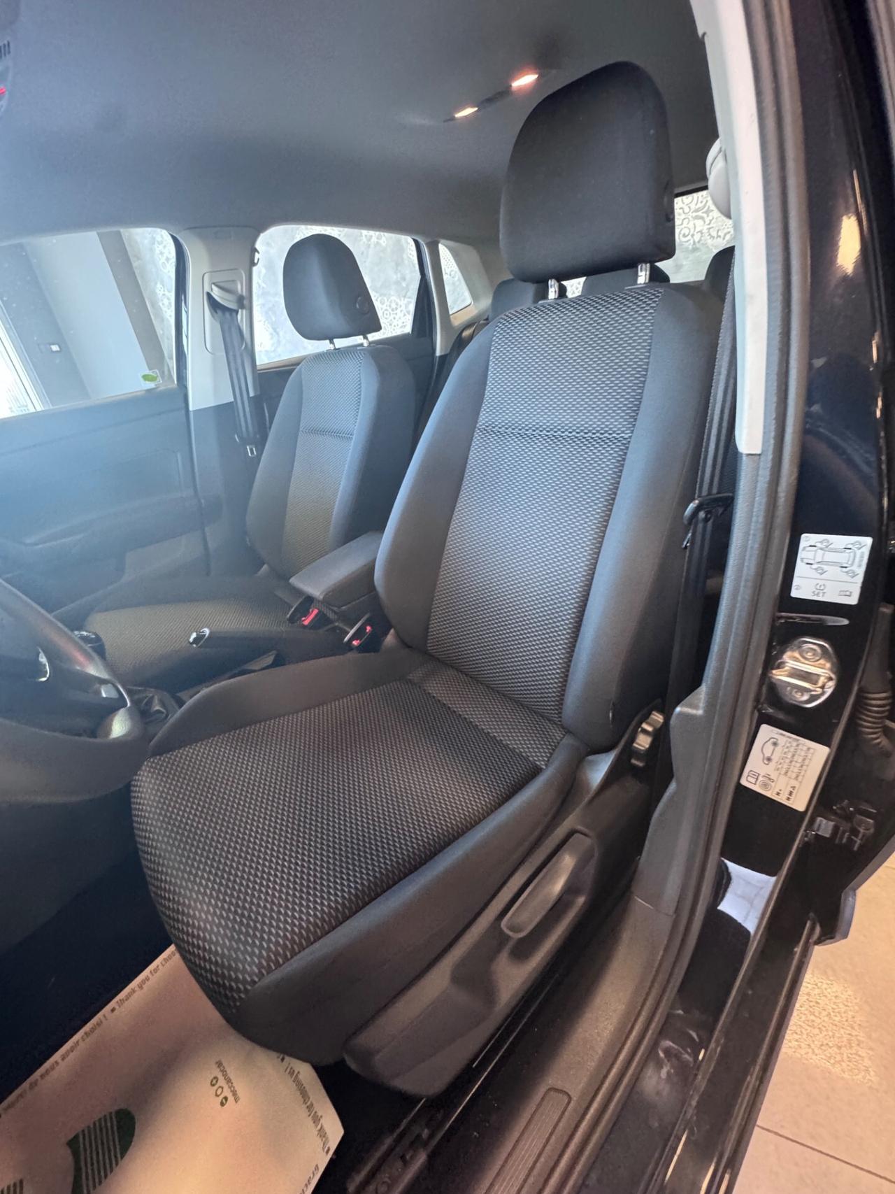 VOLKSWAGEN POLO 1.0 BENZINA COMFORTLINE 5 PORTE