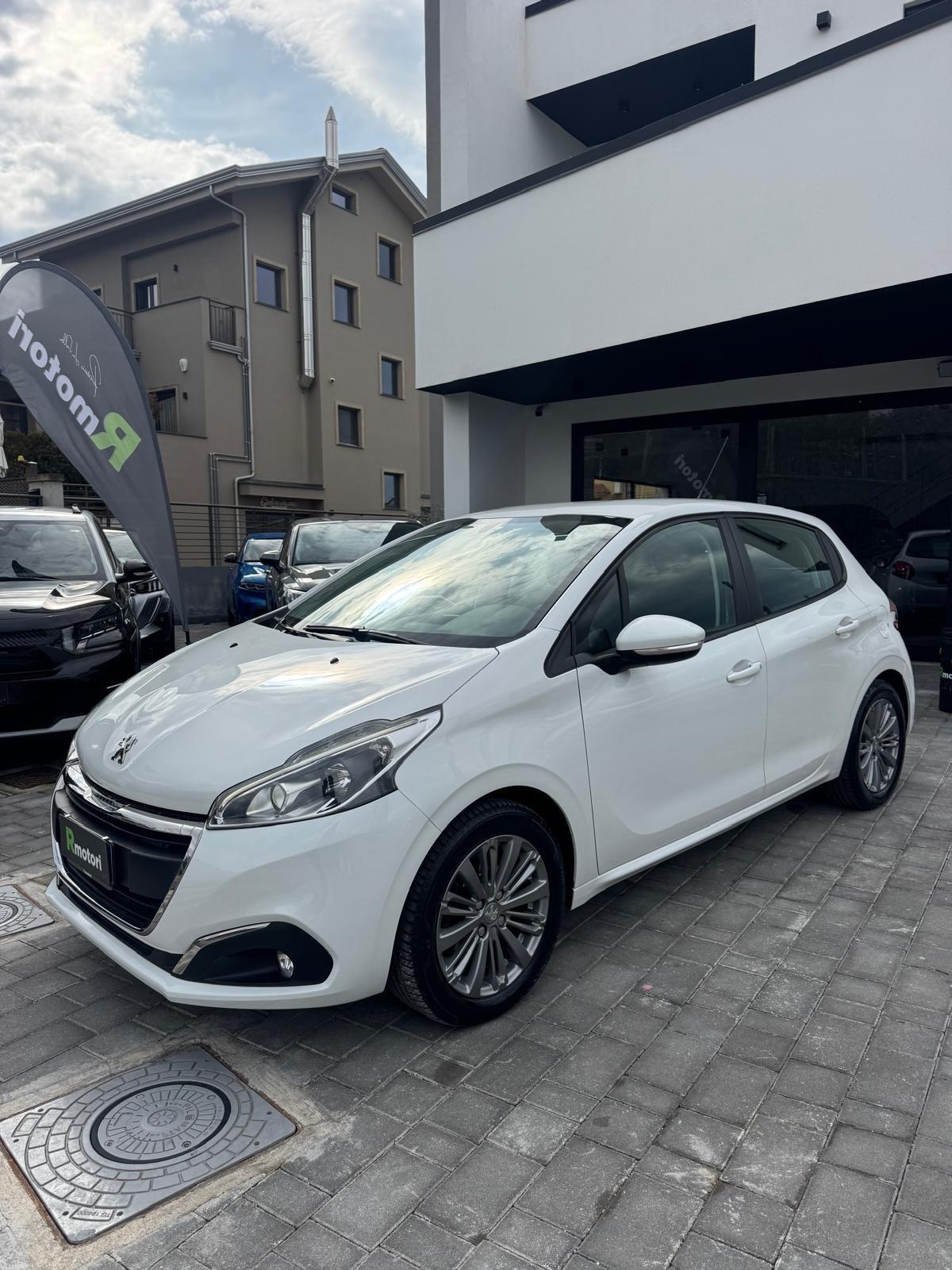 Peugeot 208 BlueHDi 75 5 porte Allure