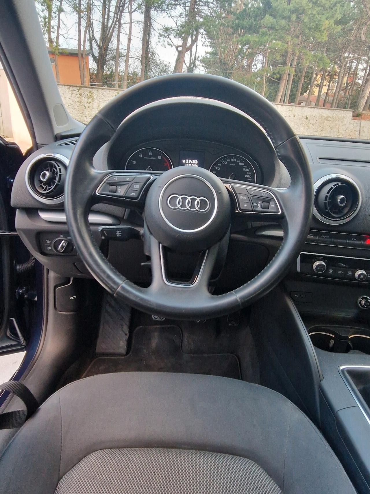 Audi A3 35TFSI 150CV 2019 - Garanzia 12 Mesi
