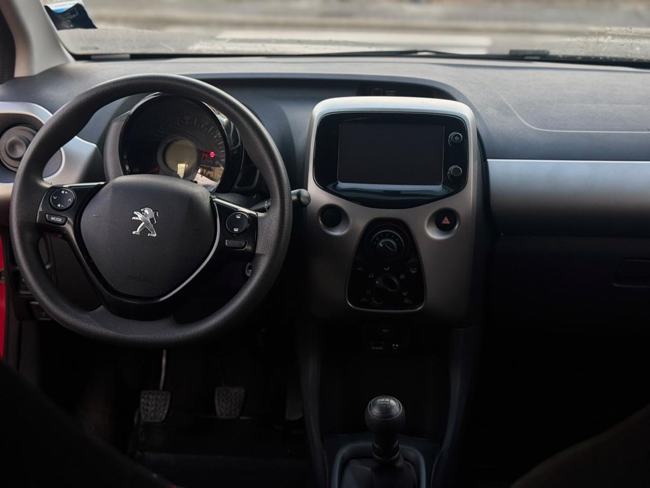 Peugeot 108 VTi 69 5 porte Allure TOP!