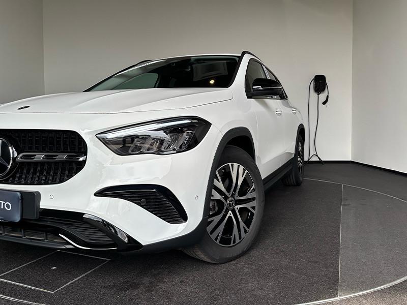 Mercedes-Benz GLA GLA 200 Automatic Progressive Advanced Plus