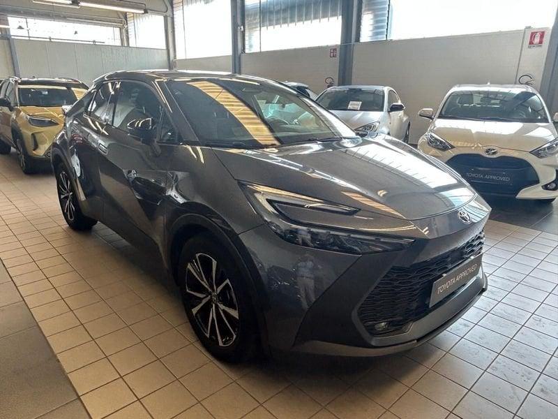 Toyota C-HR 2.0 HV E-CVT Trend