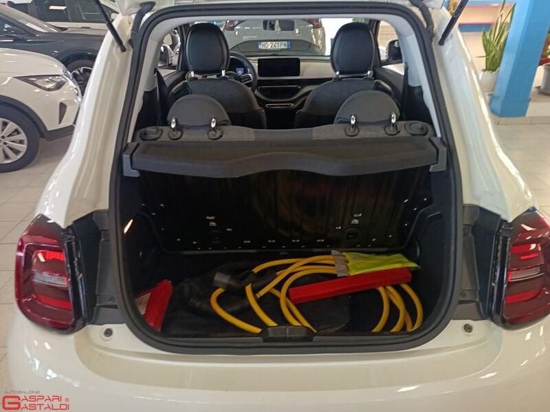 FIAT 500 Electric Icon + 118cv 42 kWh 320km WLTP