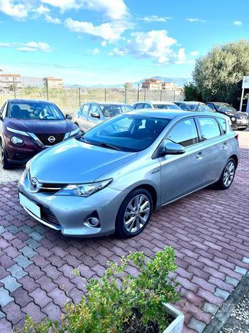 TOYOTA Auris 1.8 Hybrid 5P.