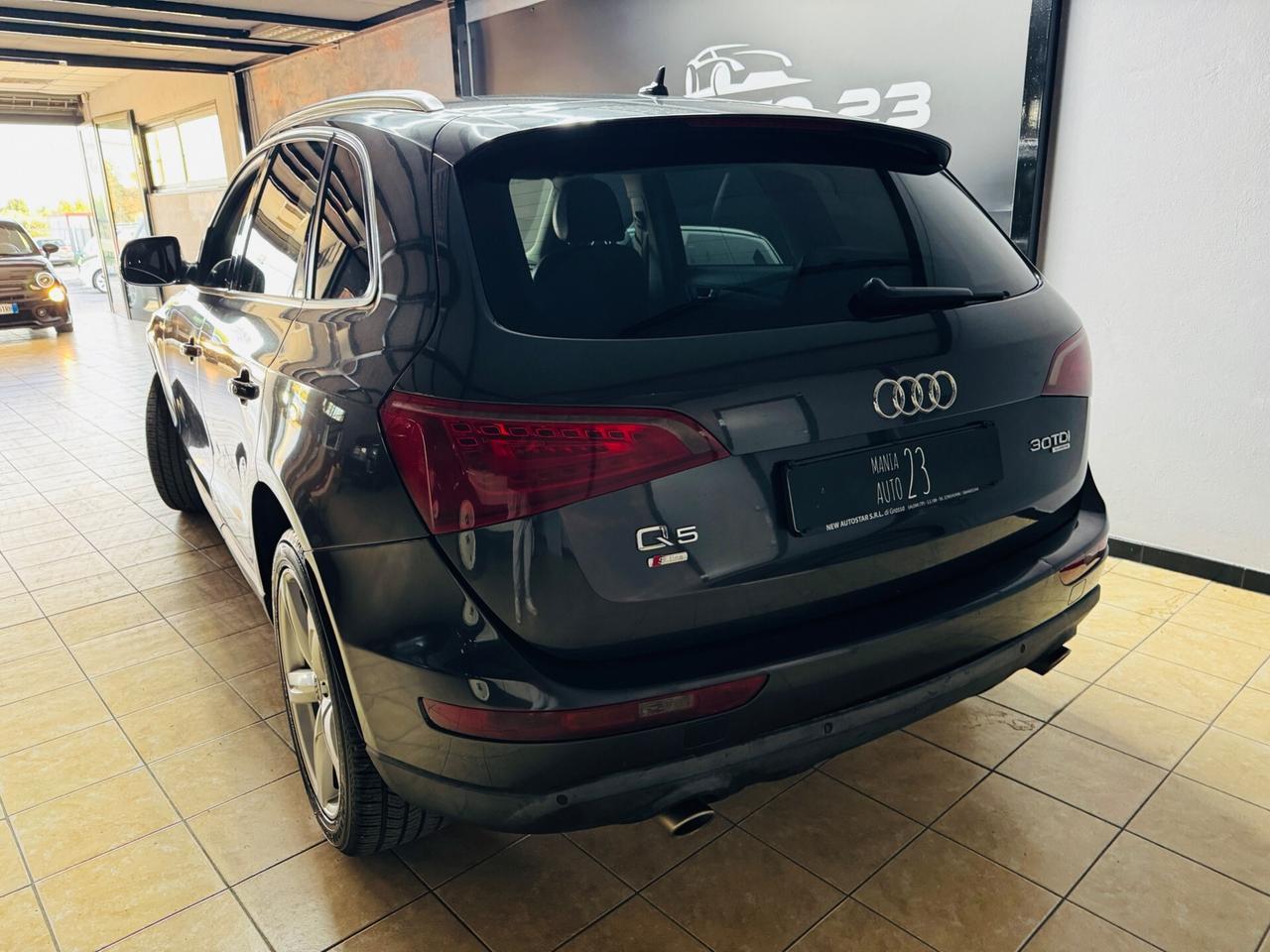 Audi Q5 3.0 V6 TDI quattro S-LINE*PELLE*NAVI*FULL*