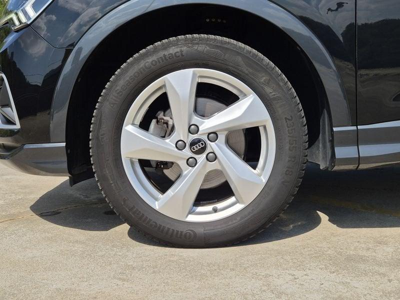 Audi Q3 35 1.5 tfsi mhev Business Advanced s-tronic