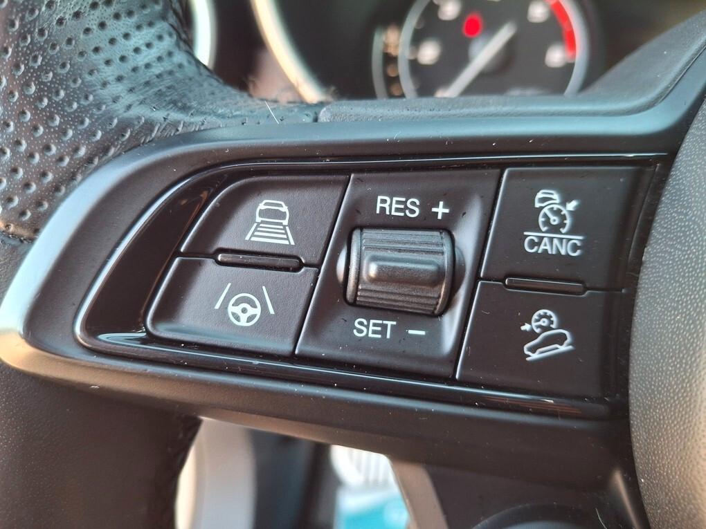 Alfa Romeo Stelvio 2.2 TD TETTO/Cerchio 20 - 2021