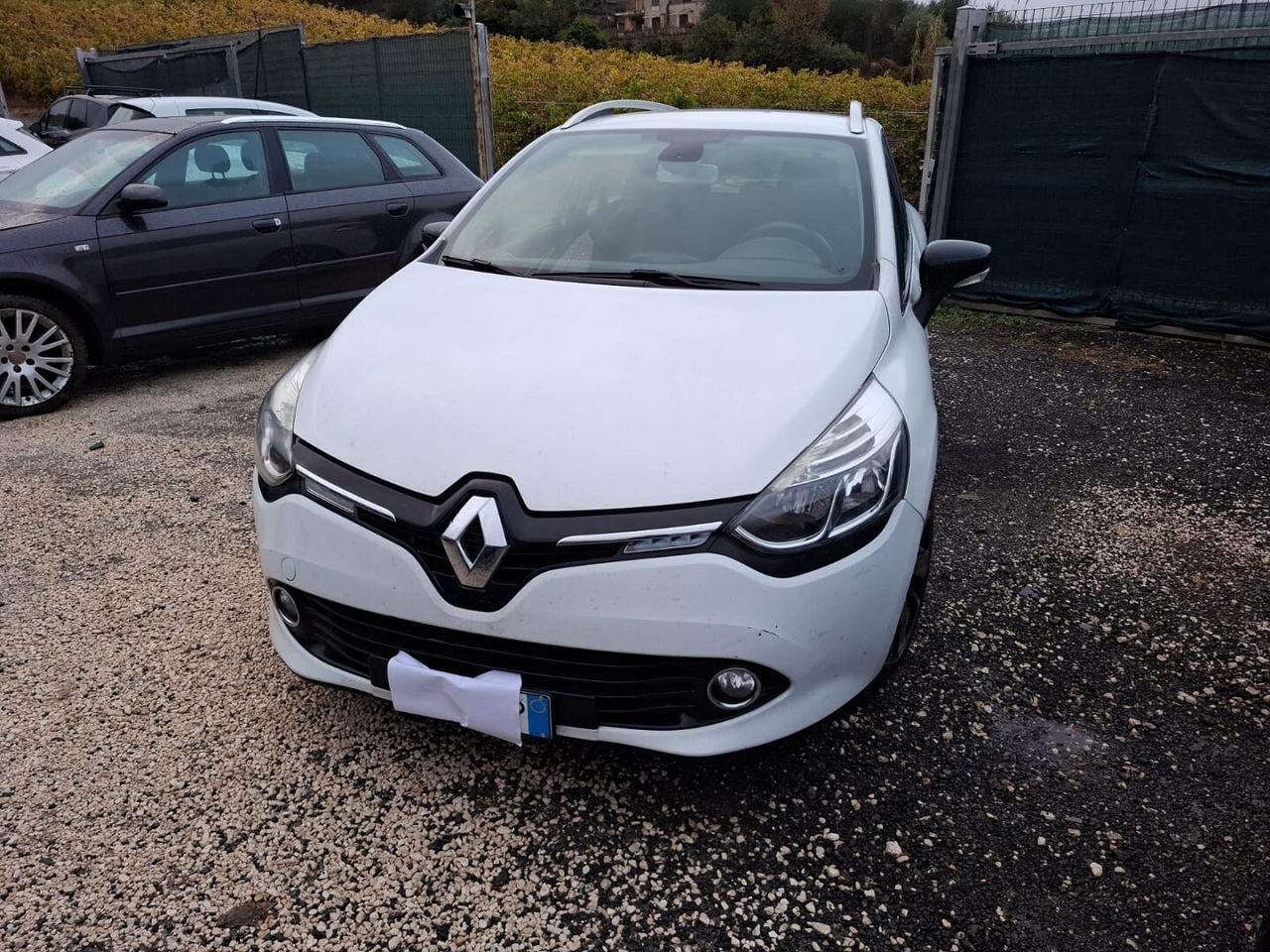 RENAULT CLIO SPORTER SPORT SINISTRATA MARCIANTE