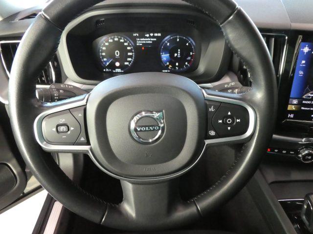 VOLVO XC60 2.0 B4 197 Cv Momentum Pro Autom. AWD - LED, Navi